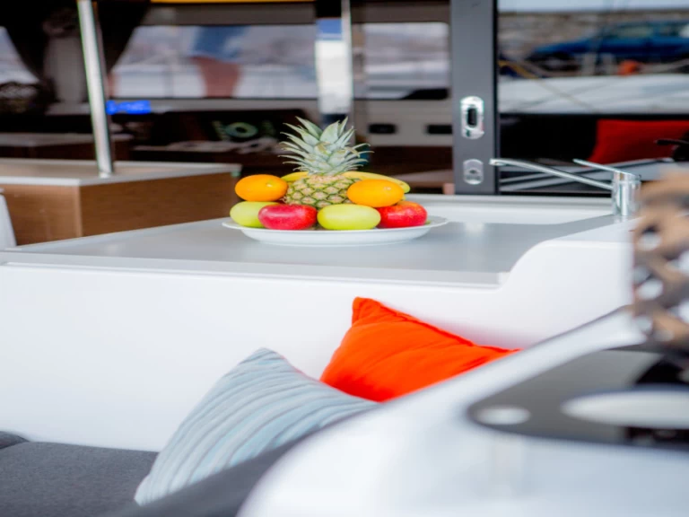 Wynajem Katamaran w Alimos - Lagoon Lagoon 46