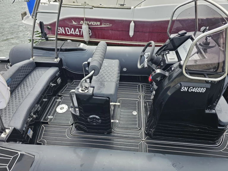 Wynajem Łódż półsztywna 3D Tender z patentem 