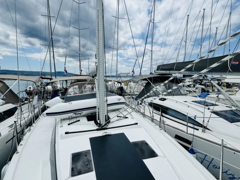 Żaglowiec do wynajmu w Novi Vinodolski w najlepszej cenie