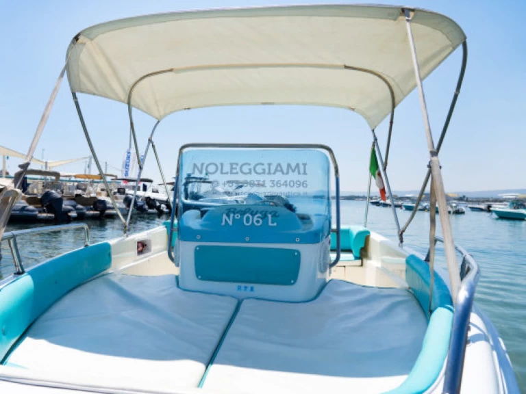 Wynajem łodzi  Motorboat 5.80 w Torre Canne na SamBoat 