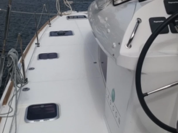 Wynajem Katamaran Lagoon z patentem 