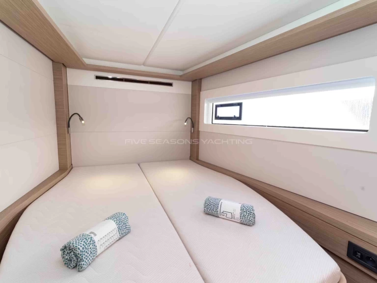 Lagoon Lagoon 46 między profesjonalistami a osobami prywatnymi w Le Marin