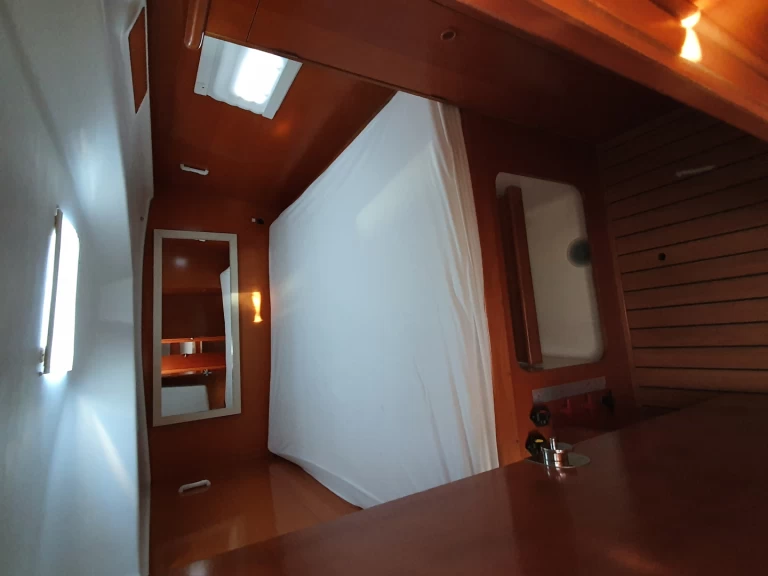 Wynajem łodzi Lagoon Lagoon 38 w Hyeres na SamBoat 