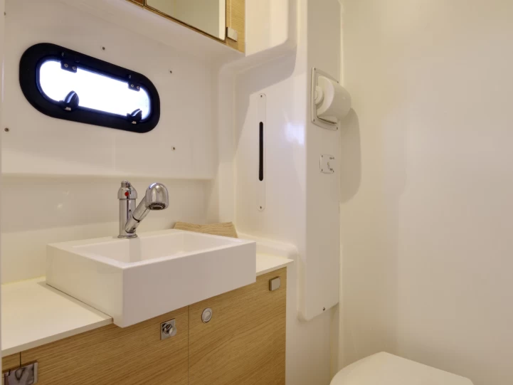 Katamaran do wynajmu w Castellammare di Stabia w najlepszej cenie