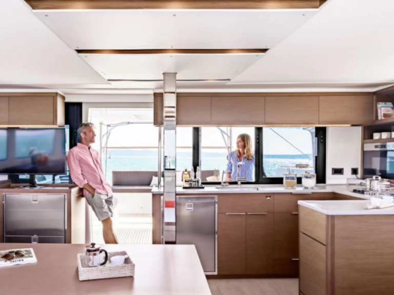 Katamaran do wynajmu w Furnari w najlepszej cenie