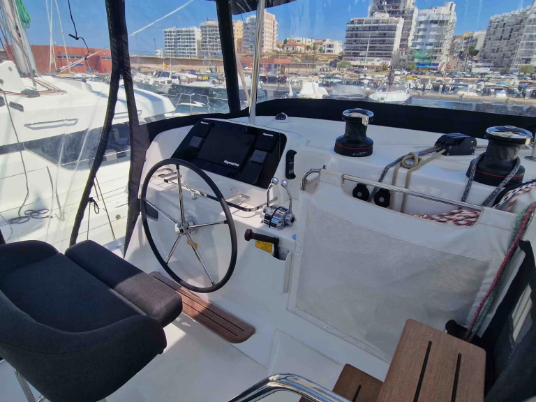 Wynajem Katamaran w Le Marin - Lagoon Lagoon 42