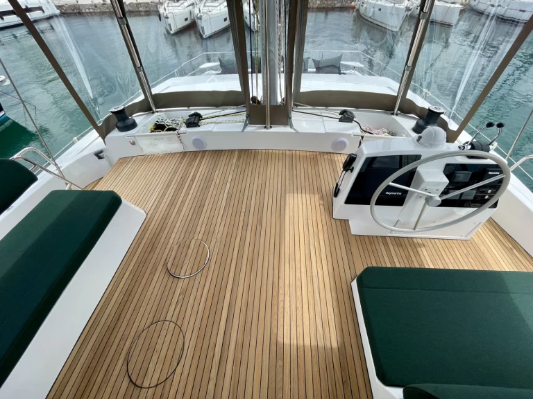 Wynajmij Katamaran z lub bez skippera Bali w Alimos