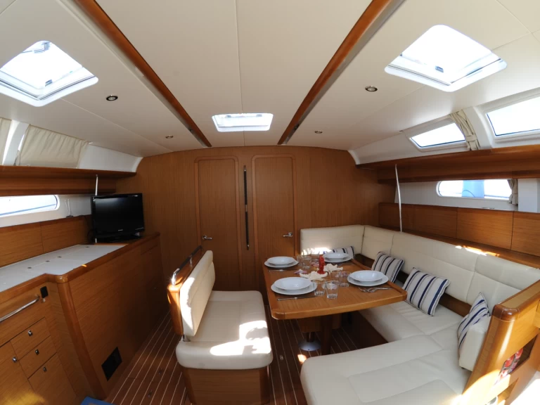 Wynajmij Żaglowiec z lub bez skippera Jeanneau w Palermo