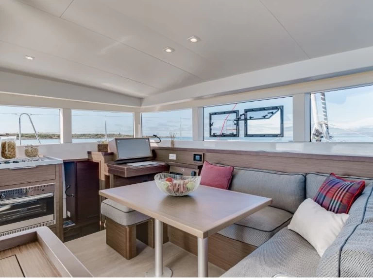 Wynajem Katamaran w La Spezia - Lagoon Lagoon 40