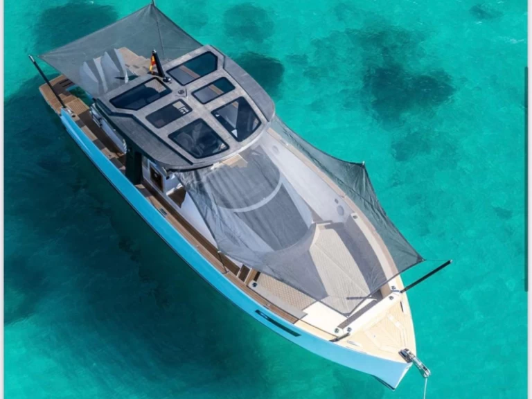 Tesoro Yatch Tesoro 40 między profesjonalistami a osobami prywatnymi w Marbella