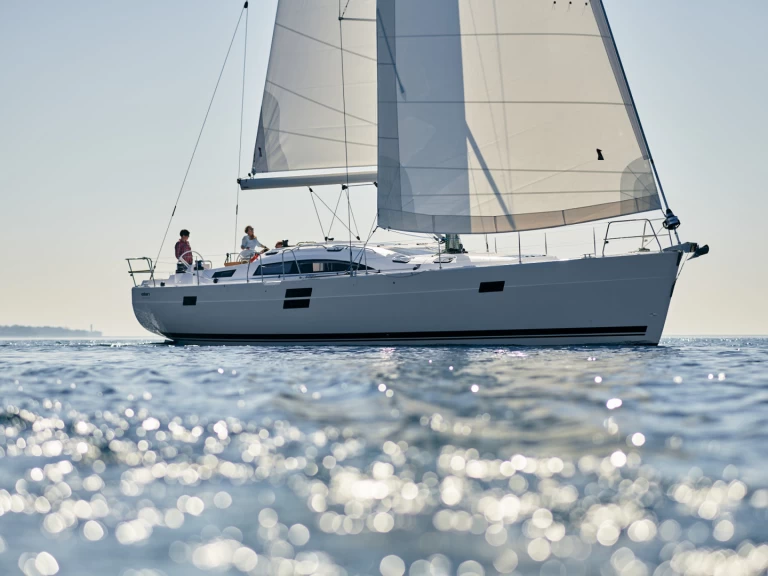 Elan Impression 50.1 między profesjonalistami a osobami prywatnymi w Pirovac