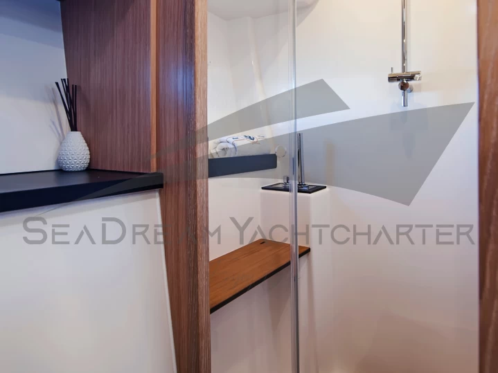 Wynajmij Motorówka z lub bez skippera Bavaria w Sukosan