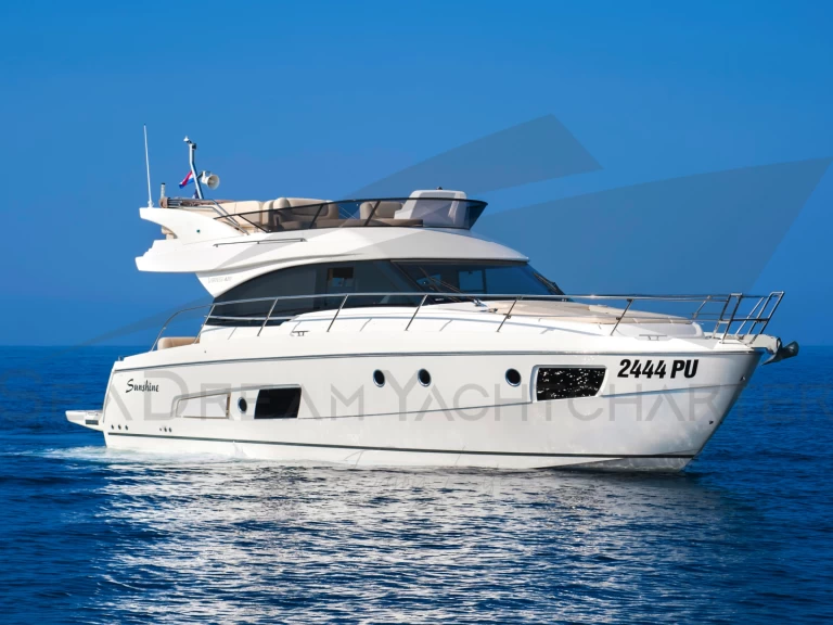 Wynajem Motorówka Bavaria z patentem 