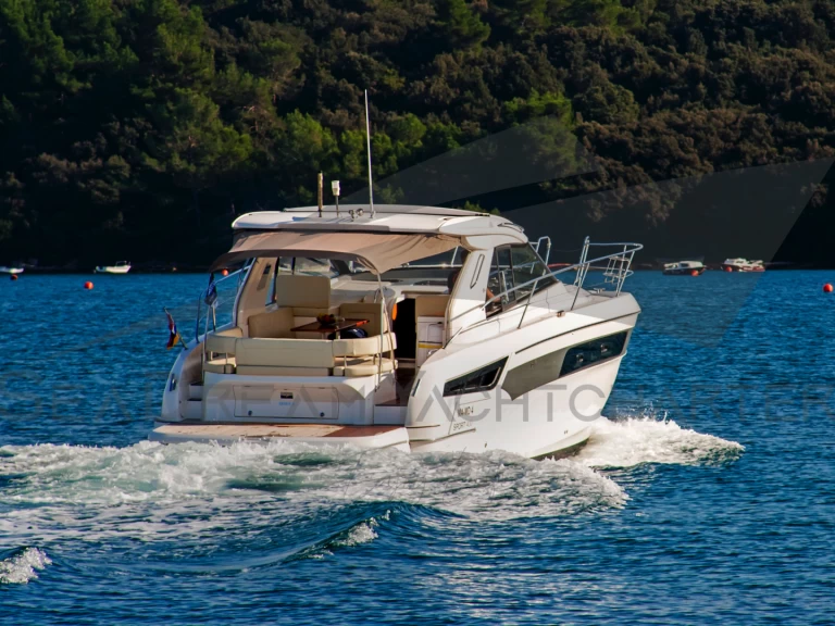 Wynajmij Bavaria Bavaria S40 HT w Sukosan