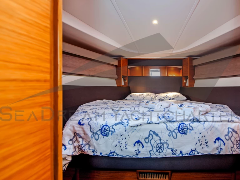 Wynajem łodzi Sukosan tanio Bavaria S40 HT