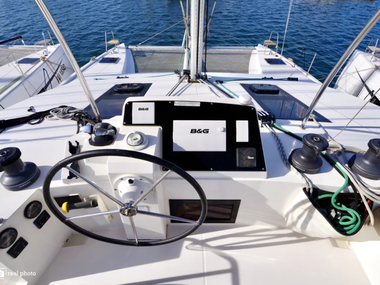 Nautitech Nautitech 46 Fly między profesjonalistami a osobami prywatnymi w Cannigione