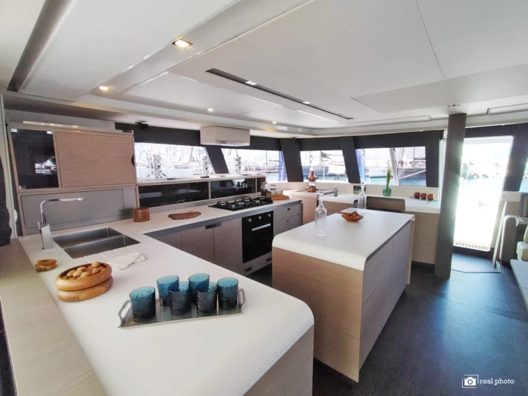Wynajem w Castellammare di Stabia- Fountaine Pajot Samana 59 na SamBoat