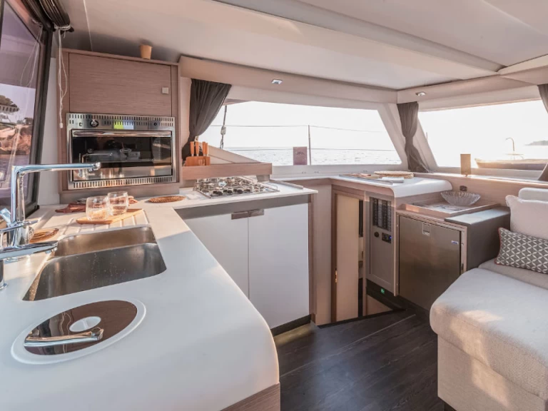 Wynajem Katamaran w Taranto - Fountaine Pajot Isla 40