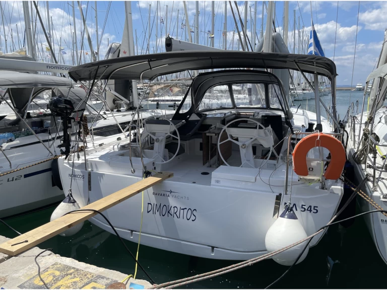 Wynajem Żaglowiec Bavaria z patentem 