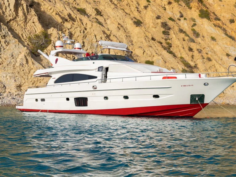 Luksusowy jacht do wynajmu w Ibiza Town w najlepszej cenie