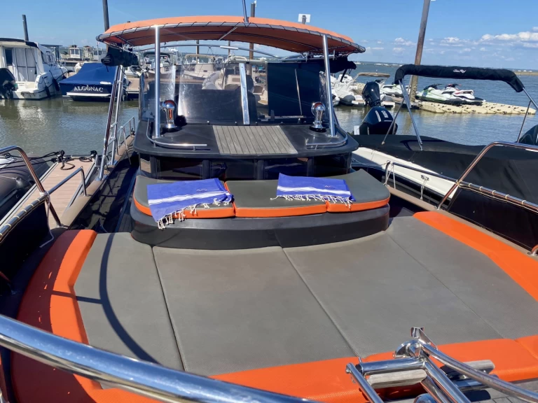 Beacher Beacher V10.2 Croisière między profesjonalistami a osobami prywatnymi w Port d'Arcachon