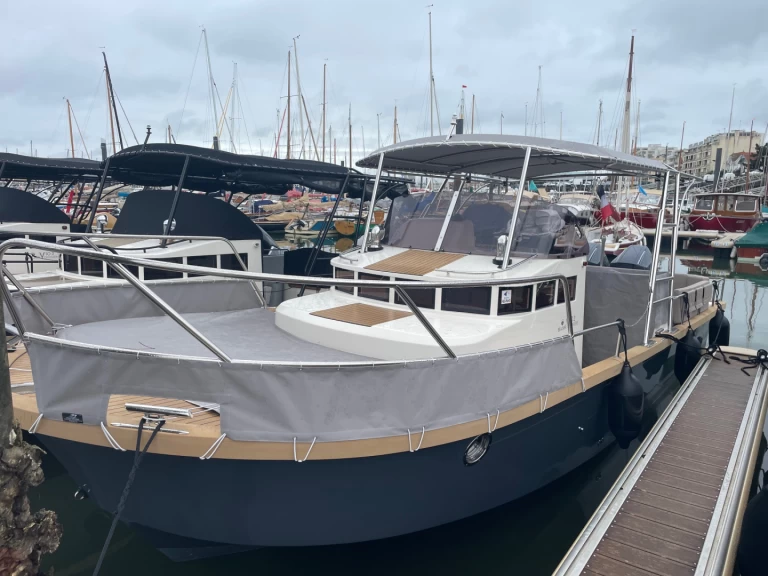 Beacher Beacher V10.2 Croisière między profesjonalistami a osobami prywatnymi w Port d'Arcachon