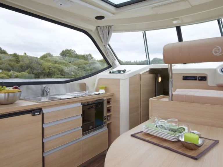 Wynajem Barka w Joigny - Sedan Primo