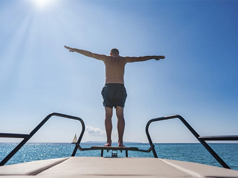 Wynajem Motorówka Quicksilver z patentem 