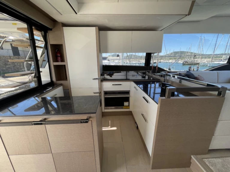 Wynajem łodzi Port des Marines de Cogolin tanio 630