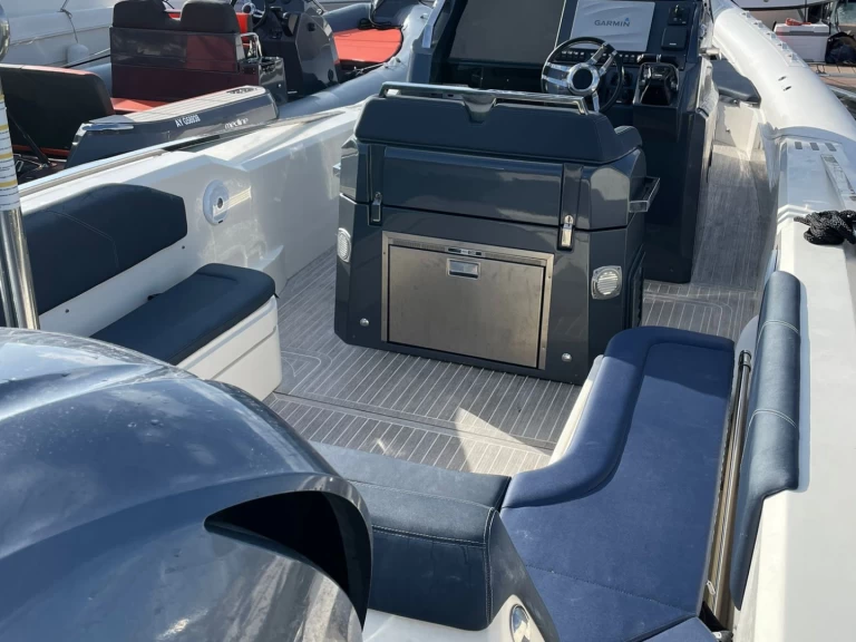 Wynajmij Łódż półsztywna z lub bez skippera Lomac w La Trinité-sur-Mer