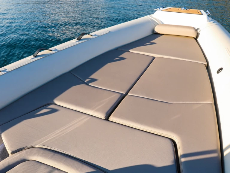 Wynajmij Lomac Turismo 7.0 w La Trinité-sur-Mer