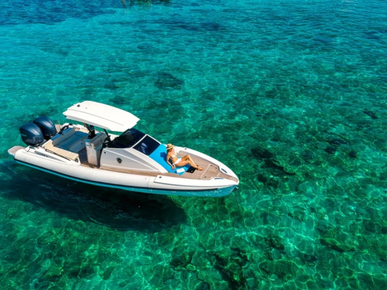 Wynajem Łódż półsztywna SuperRib z patentem 