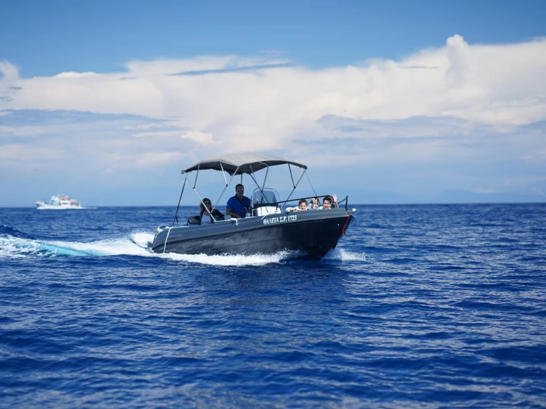 Motorówka do wynajmu w Rhodes (City) w najlepszej cenie