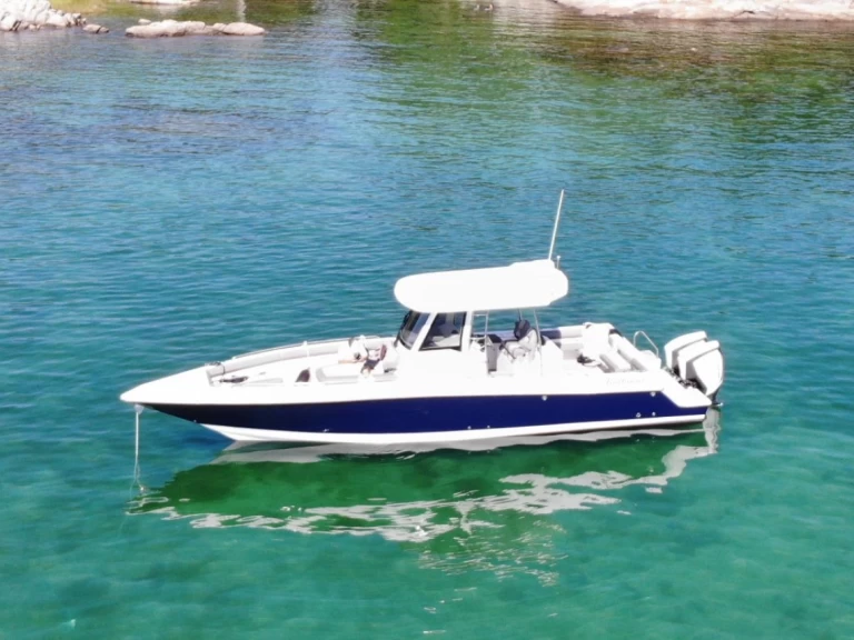 Rodman 33  między profesjonalistami a osobami prywatnymi w Sanxenxo