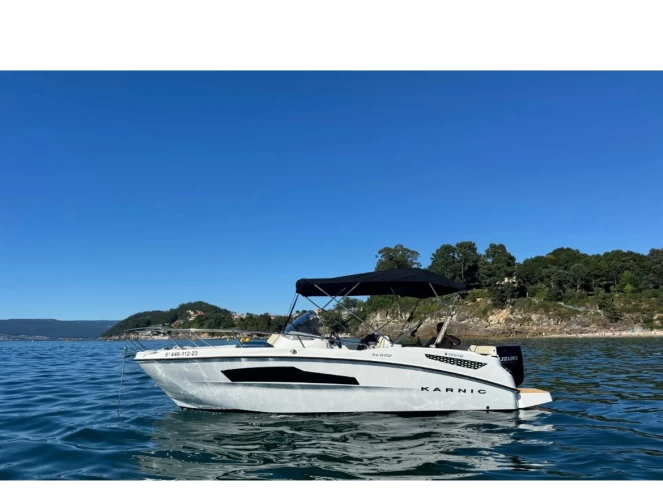 Wynajmij Karnic SL602 w Porto Deportivo Sanxenxo