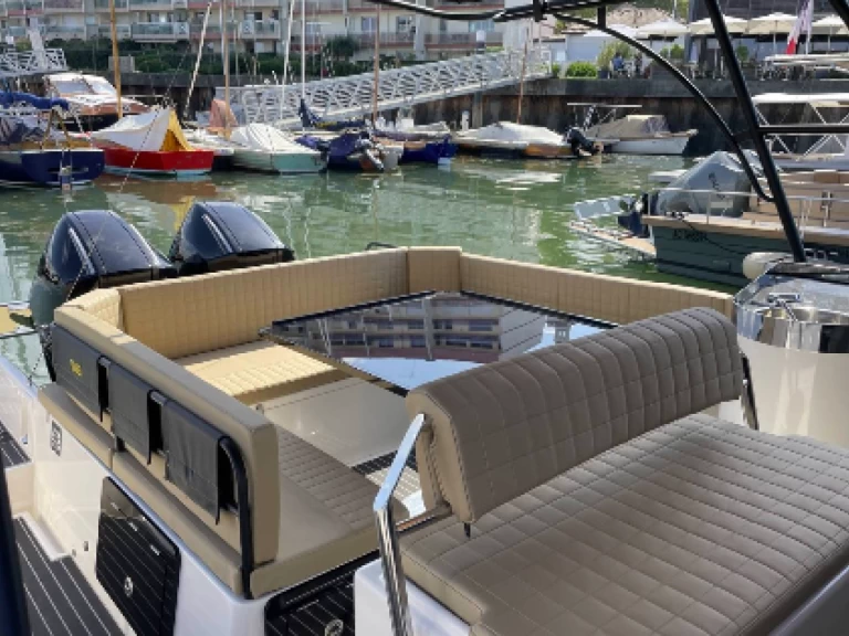 Wynajem łodzi Beacher Beacher V10.2 Croisière w Grand Piquey na SamBoat 