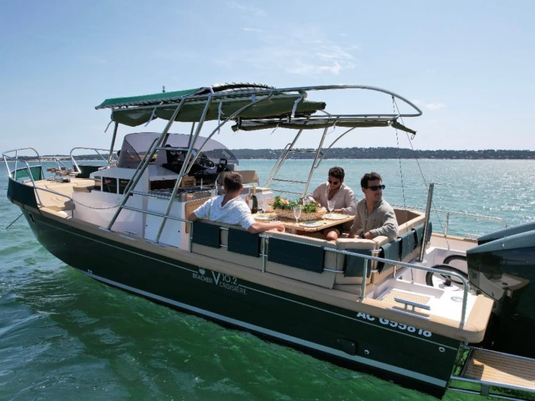 Wynajem Motorówka Beacher z patentem 