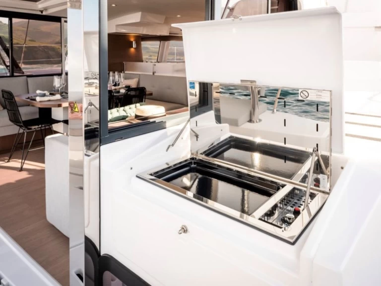 Bali Bali 4.6 między profesjonalistami a osobami prywatnymi w Nassau