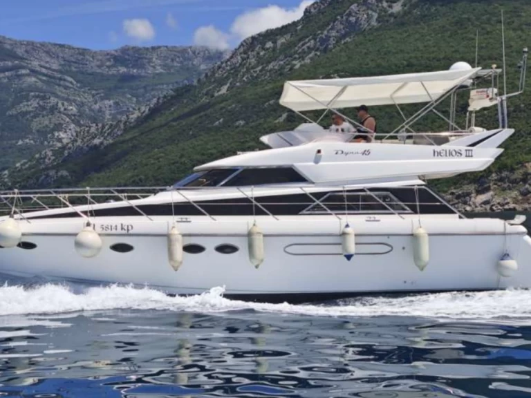 Wynajem Motorówka Dyna z patentem 