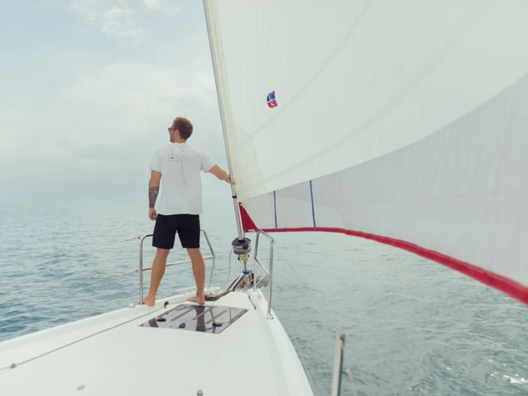 Jeanneau Sun Odyssey 440 między profesjonalistami a osobami prywatnymi w Lefkáda