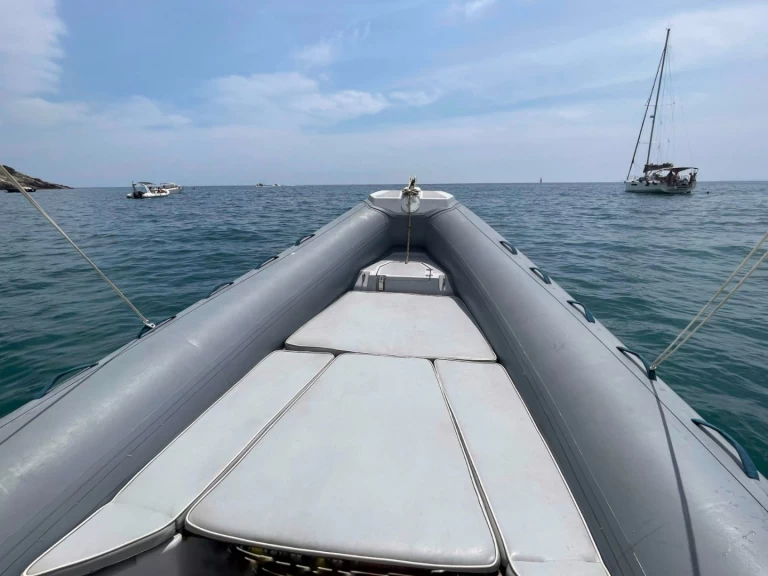 Wynajem łodzi Terracina tanio Master 660 OPEN