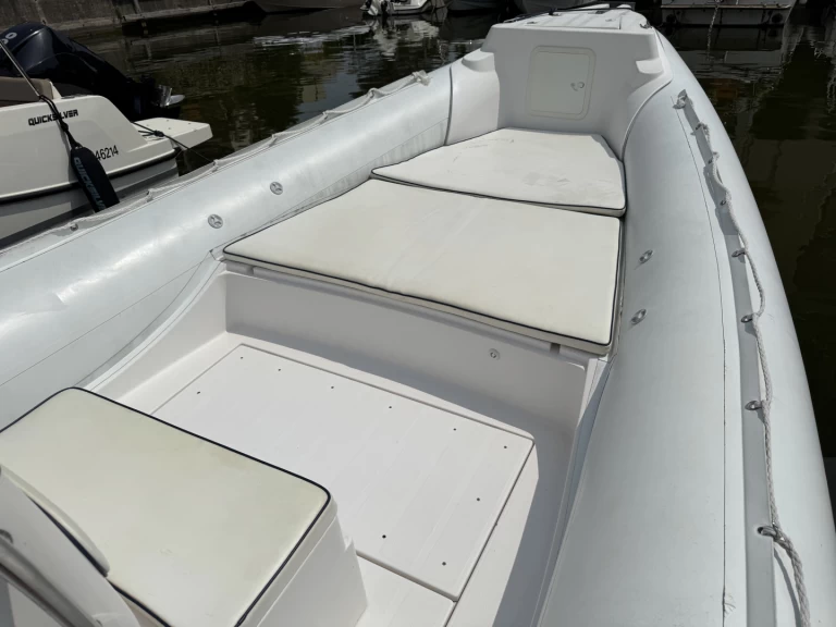 Wynajem łodzi Selva Selva D800 w Mandelieu-la-Napoule na SamBoat 