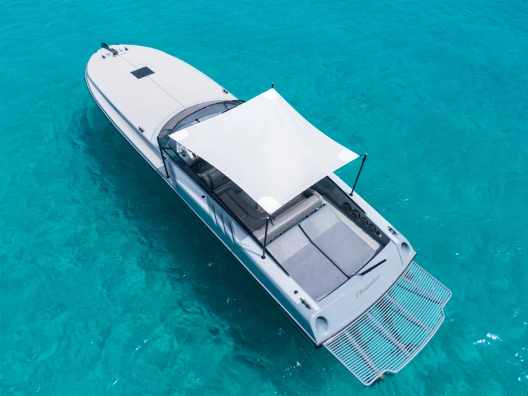 Wynajem Motorówka Magnum z patentem 