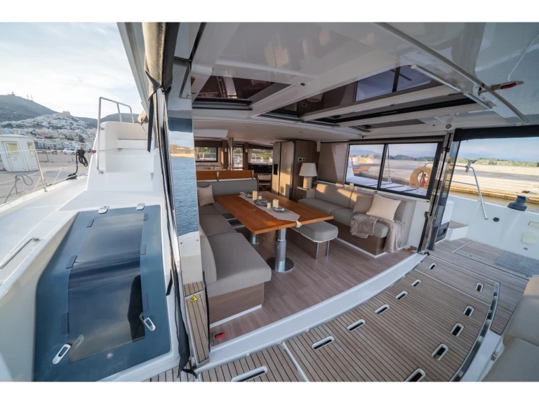 Wynajem Katamaran Bali z patentem 