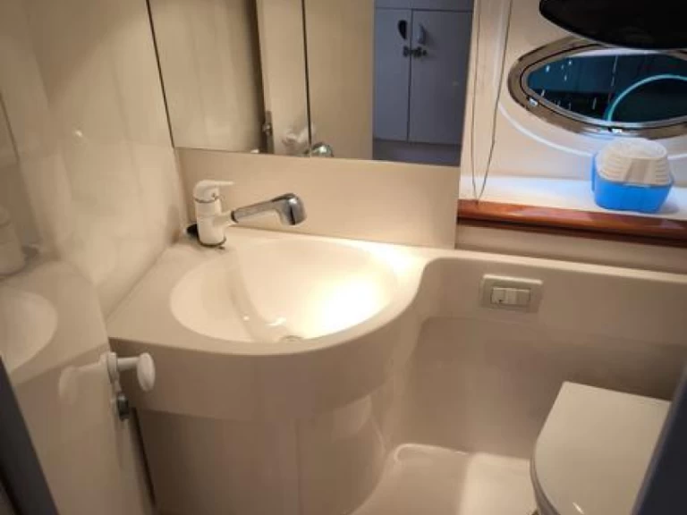 Wynajmij Pershing Pershing 37 w Ibiza Town