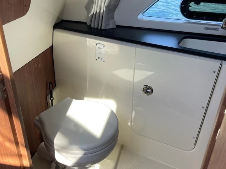 Wynajem Motorówka Quicksilver z patentem 