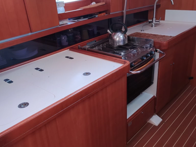 Wynajem łodzi Kos tanio Dufour 455