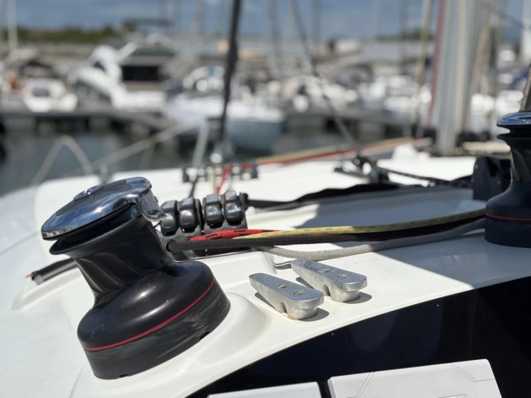 Wynajmij Lagoon Lagoon 400 S2 w Piombino