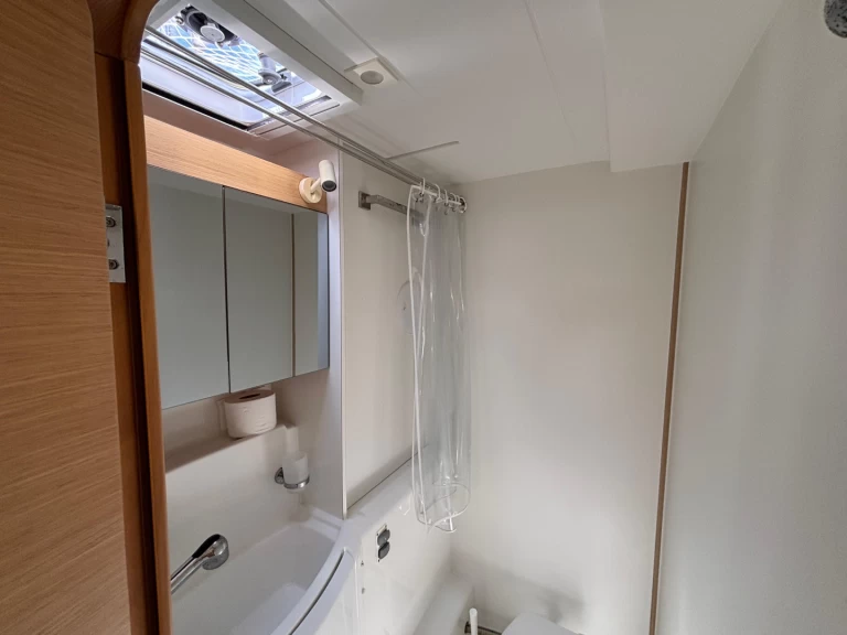 Wynajmij Lagoon Lagoon 400 S2 w Piombino