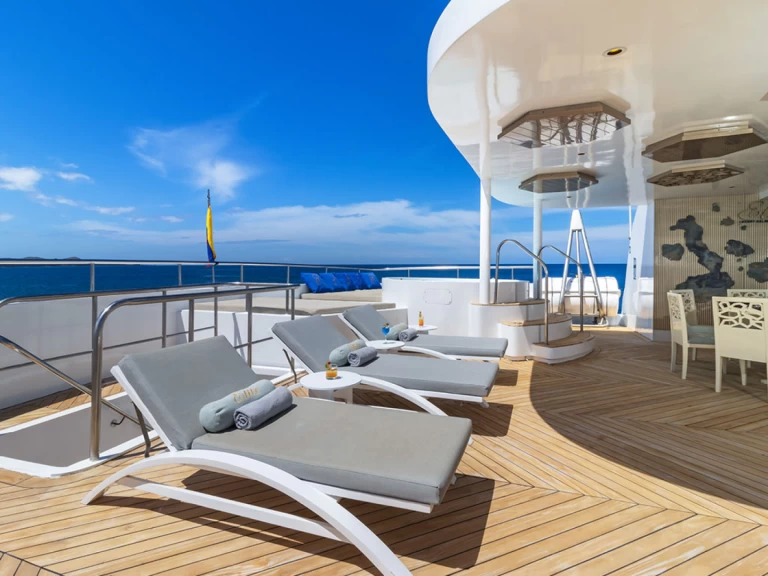 Wynajmij  Power Cat - Elite w Puerto Baquerizo Moreno